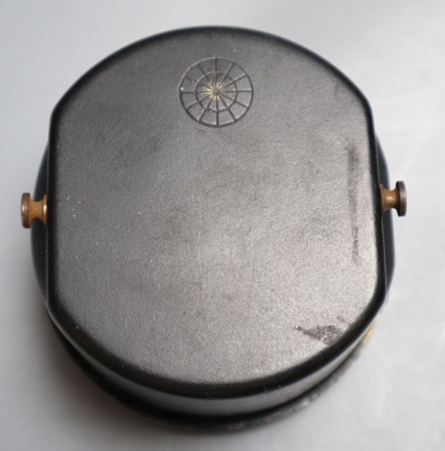 A Smiths car clock, serial number 343.564